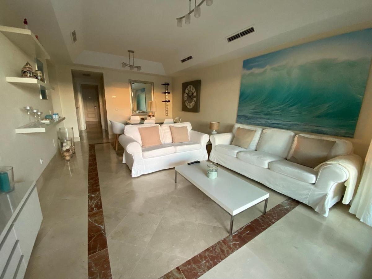 Apartamento Con Terraza Sobre La Marina De Sotogrande San Roque  Dış mekan fotoğraf