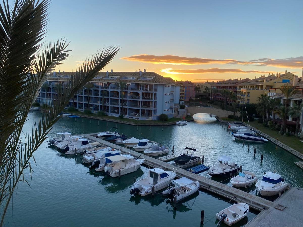 Apartamento Con Terraza Sobre La Marina De Sotogrande San Roque  Dış mekan fotoğraf