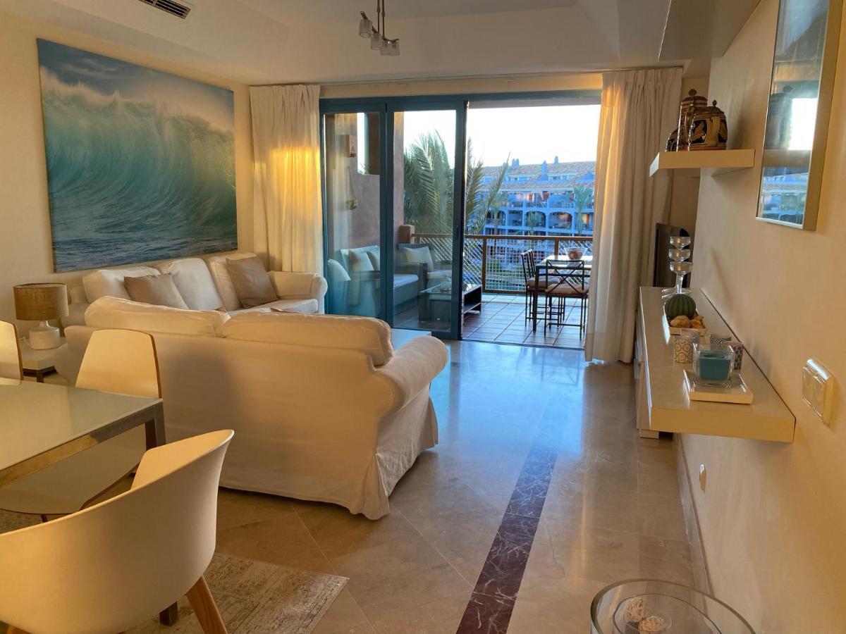 Apartamento Con Terraza Sobre La Marina De Sotogrande San Roque  Dış mekan fotoğraf
