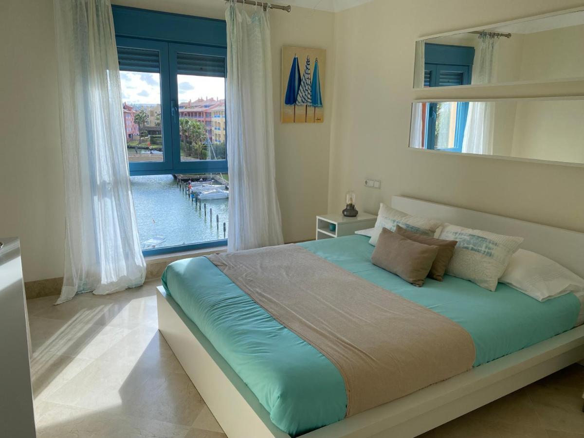 Apartamento Con Terraza Sobre La Marina De Sotogrande San Roque  Dış mekan fotoğraf
